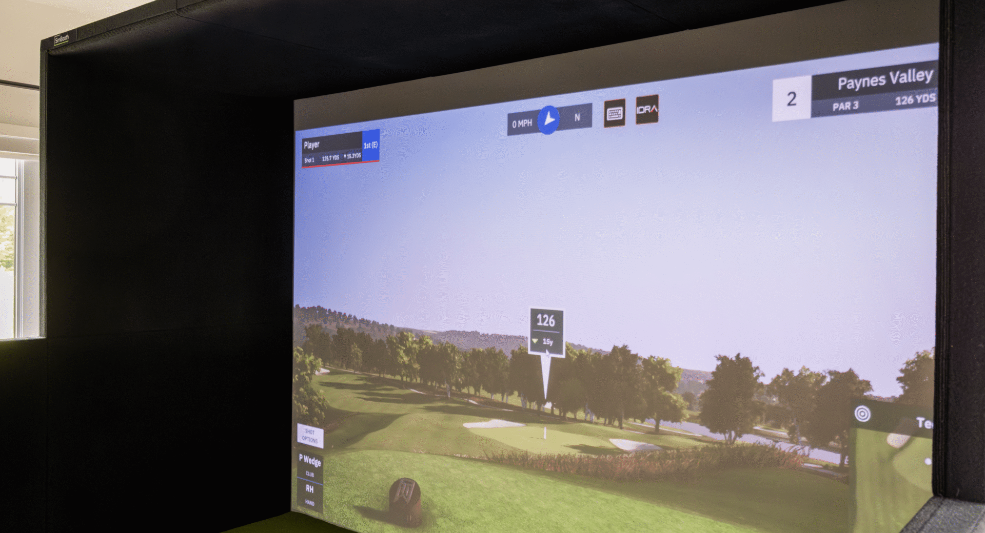 Slät slagduk i en SimBooth-golfsimulator
